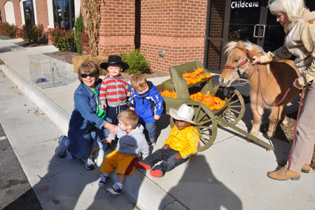 Cute and Cuddly INFANTS (6 weeks - 16 months) Cute and Cuddly INFANTS (6 weeks - 16 months)